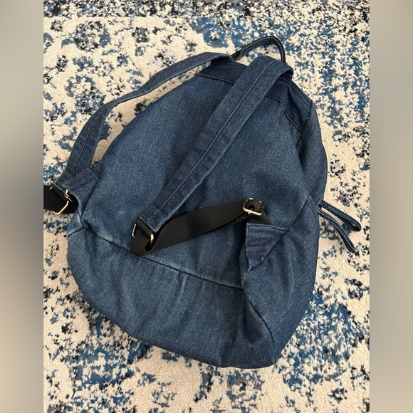 Yoki Denim backpack with patches from ASOS - Picture 6 of 7